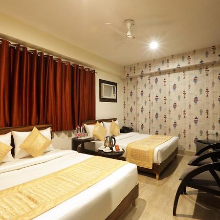 Hotel Classic Plaza At Delhi Airport Нью-Делі Екстер'єр фото