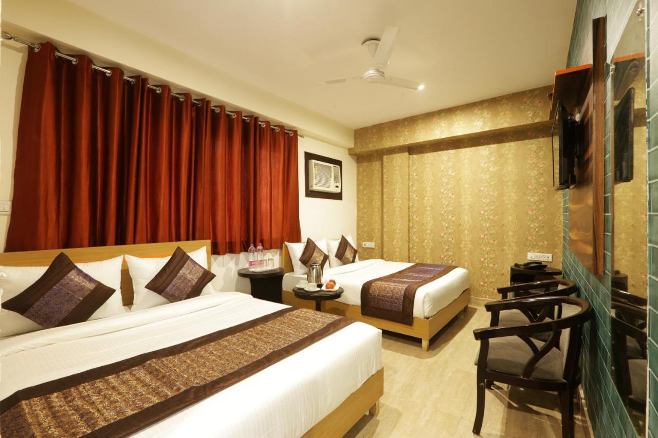 Hotel Classic Plaza At Delhi Airport Нью-Делі Екстер'єр фото